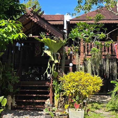Marin' S Home Thalang Exterior foto